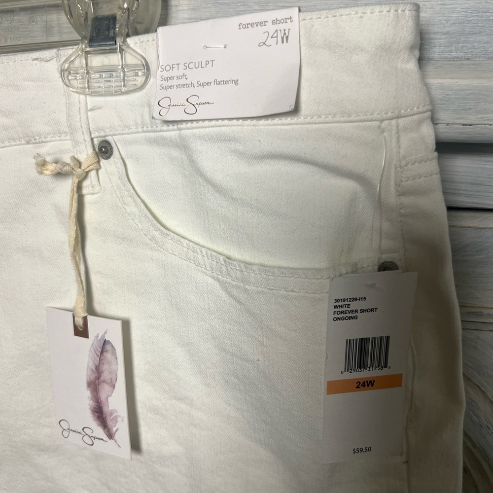 Jessica Simpson Classic White Denim Shorts - Picture 6 of 8